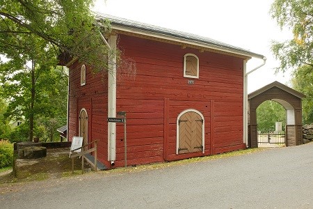 kotiseutumuseo Martinpolulta nähtynä